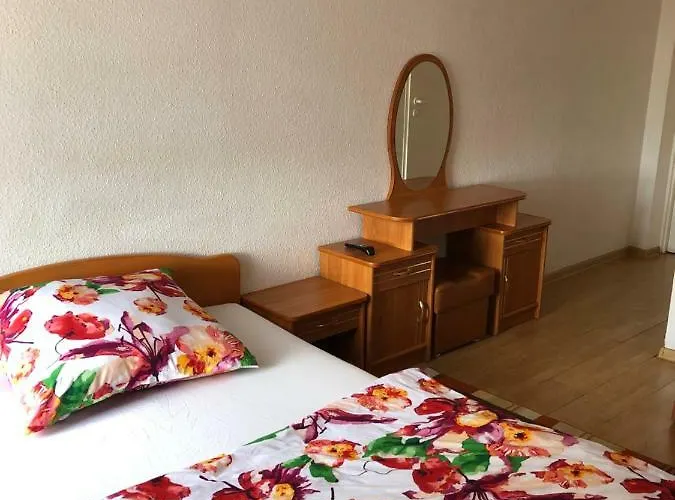 Oda ve Kahvaltı Setpol 1 4*